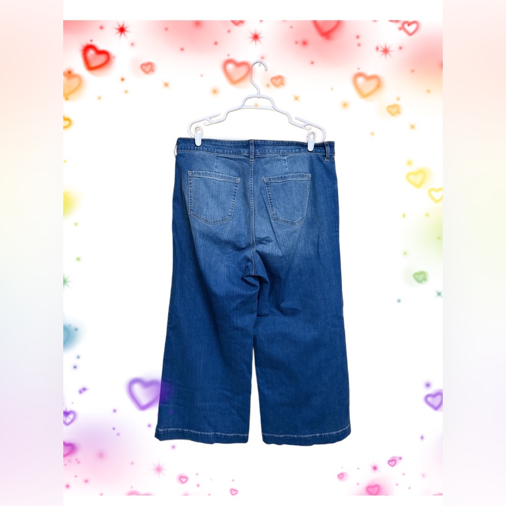 Torrid High-Rise Wide Leg Vintage Stretch Jeans – Size 16S (Fits Like 18S) 💙✨ - Picture 3 of 4